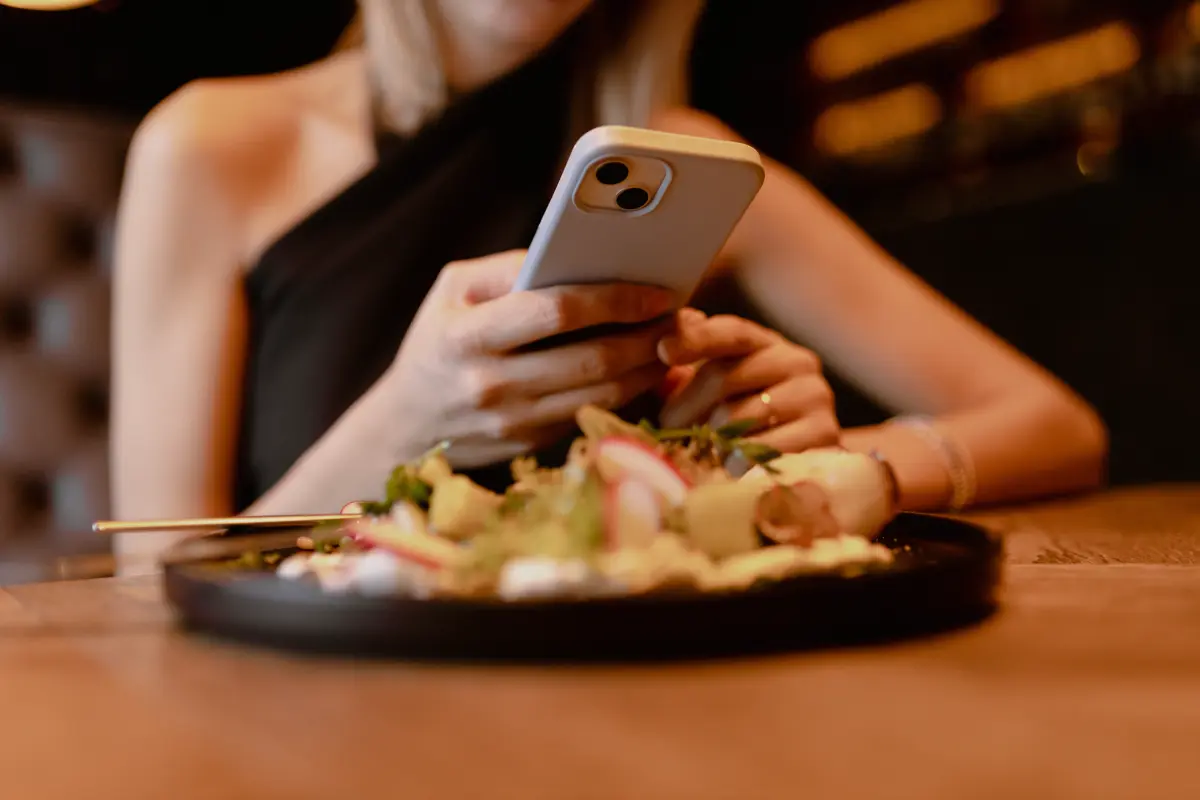 Die stille Revolution im Portemonnaie: Wie digitales Trinkgeld die Gastronomie transformiert
